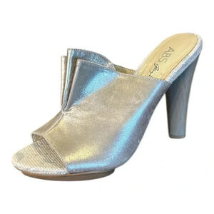 ABS by Allen Schwartz Women's Metallic Ruffle Open Toe Sandal Heel Size 6.5